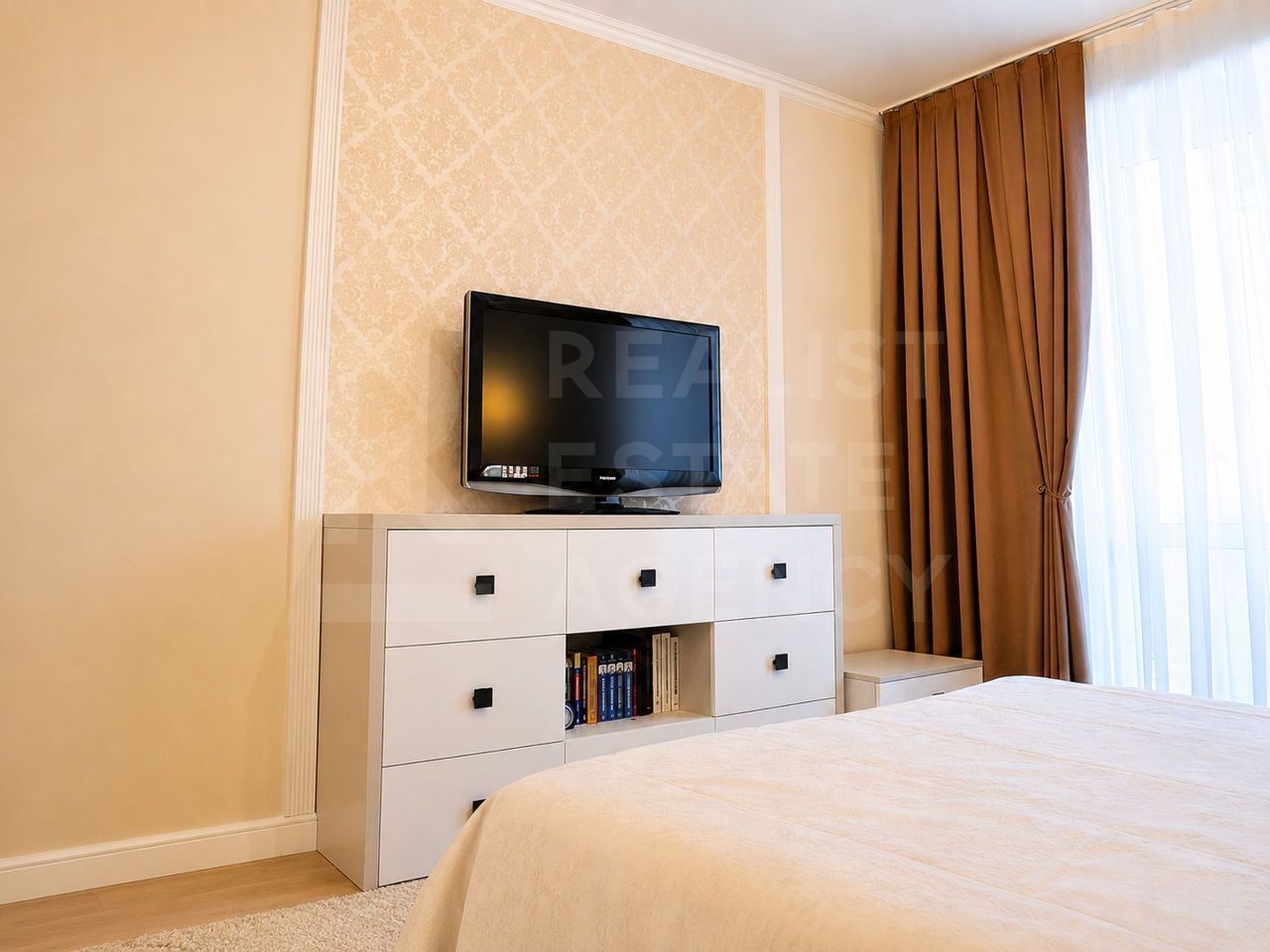 Chirie , apartament 3 camere, 100 mp, str. Alba Iulia, Buicani - Poză 9