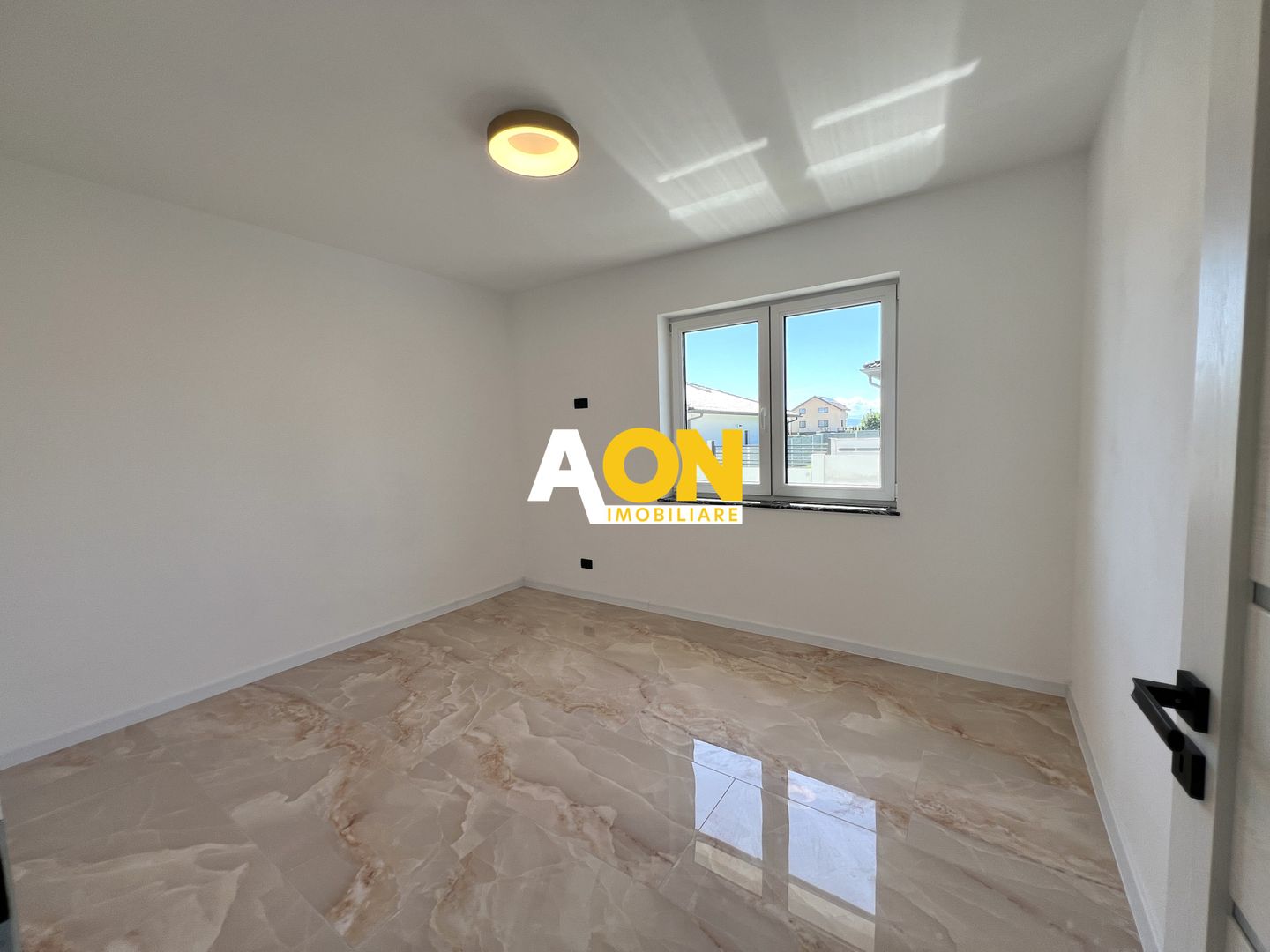 Casa individuala de vanzare, 3 camere, 2 bai - Poză 6