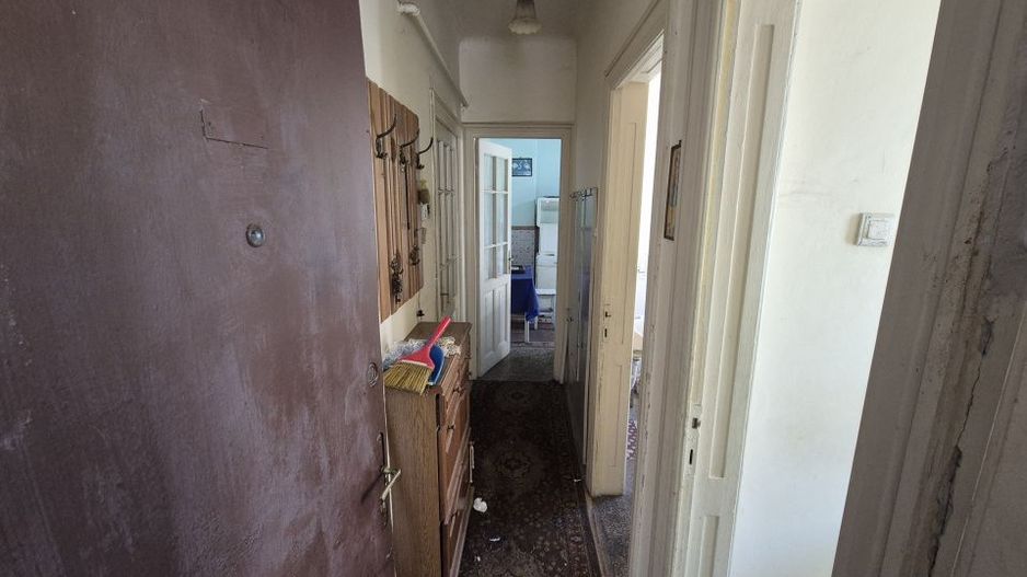 Apartament sic intr-un bloc vila interbelica - Poză 7