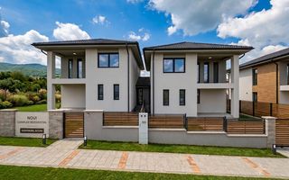 Vila spațioasa cu priveliște superbă spre cetatea Cisnadioarei - Poză 1