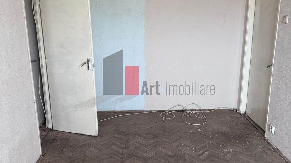 Vânzare apartament 3 camere Piața Progresu - Poză 11