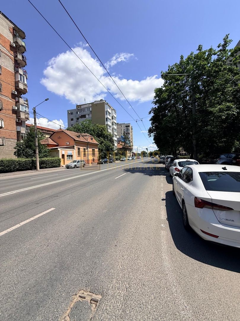 3 camere-2 dormitoare| Simion Barnutiu| 2 bai| parter| zona ideal - Poză 23