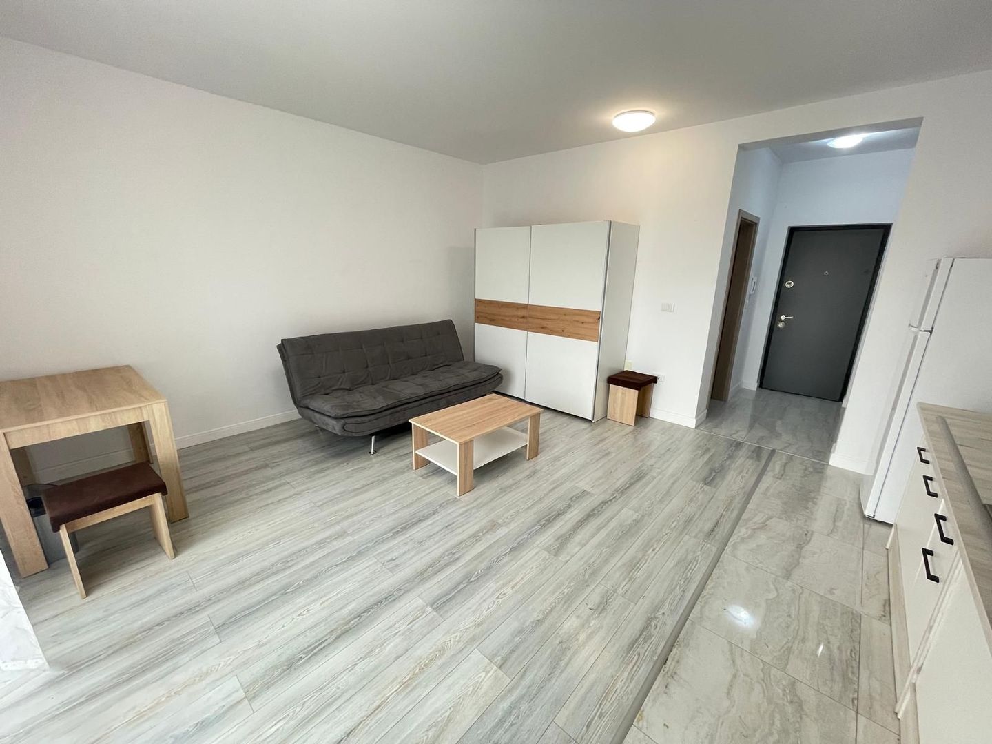 Giroc-Eso | De Inchiriat | 1 Camera | Mobilat si Utilat | Loc de parcare - Poză 2