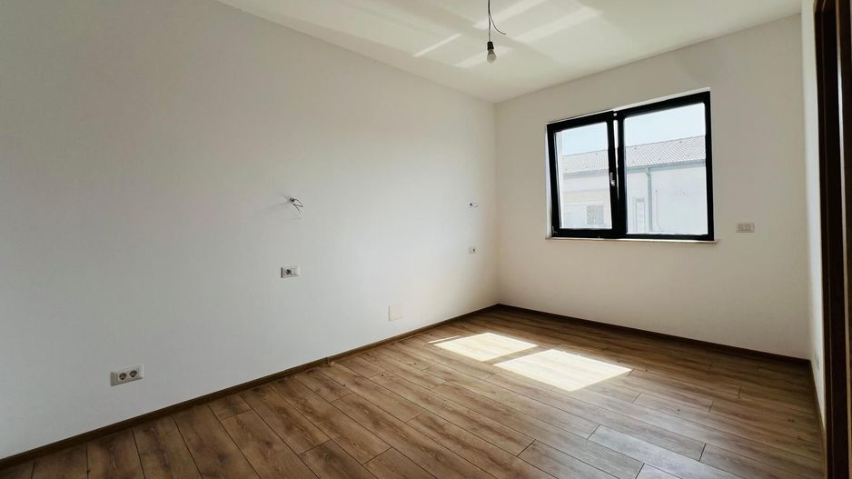 Duplex nou cu 5 camere, amplasament excelent |Dumbrăvița| - Poză 6