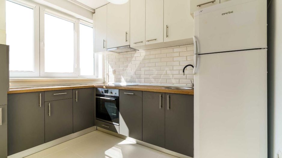 Apartament luminos cu terasă și parcare, zona Bună Ziua - Poză 3