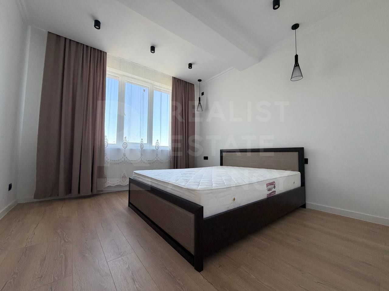 Chirie , apartament 2 camere, str. Nicolae Dimo, Rîșcani - Poză 1
