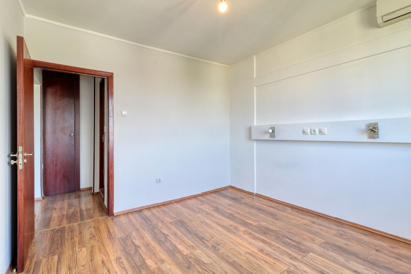 Oportunitate! Apartamanent de 3 camere- 70 mp, comision 0% - Poză 13