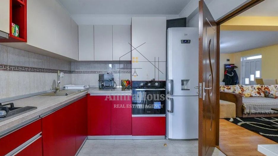 Casa tip duplex, finisat, parcare, aprox teren 200 mp, Floresti Terra - Poză 10