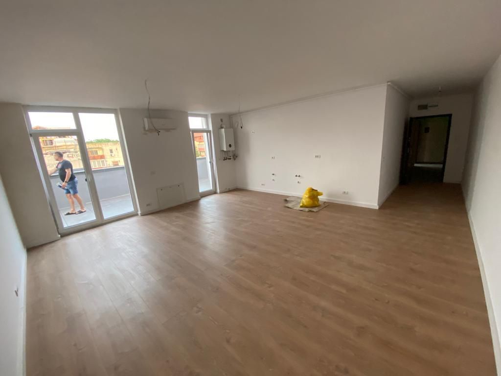Apartament bloc nou 4 camere - Poză 16