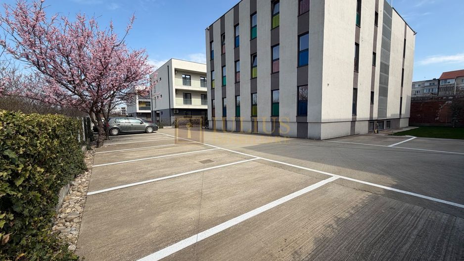 Încălzire în pardoseală, baia are fereastra. Loc parcare privat - Poză 1