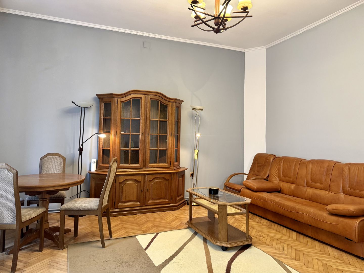 Apartament 2 camere la casă, curte și liniște,  lângă centrul orașului - Poză 4