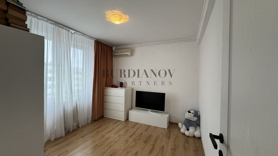 Apartament cu 3 camere de vânzare Titan/1 Decembrie 1918 - Poză 9