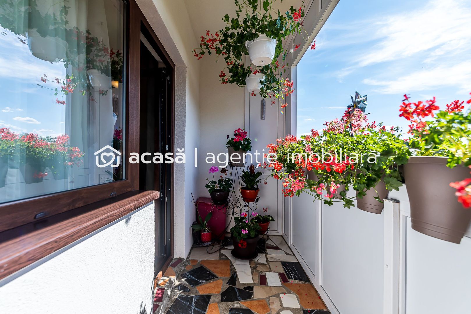 Apartament renovat cu 2 camere Micalaca etaj 3 Comision 0 - Poză 4