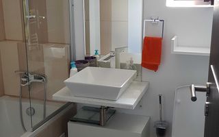 Apartament  | 3 Camere | 70 Mp| Terasa deasupra apartamentului | - Poză 4