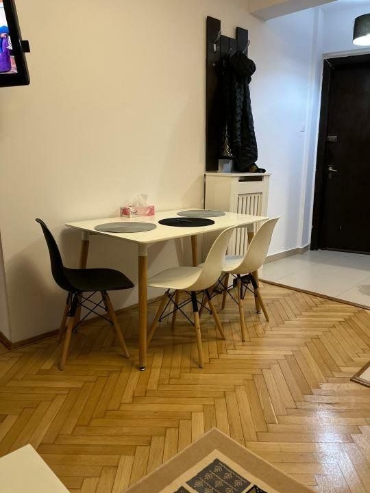 Apartament 2 camere ultracentral, mobilati utilat,et.1 ,47mp utili,vedere spate. - Poză 7