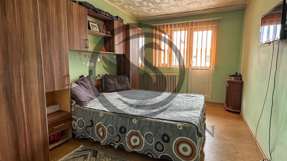 Apartament cu 3 camere de vanzare | Mobilat | Malu Rosu | Comision 0% - Poză 5