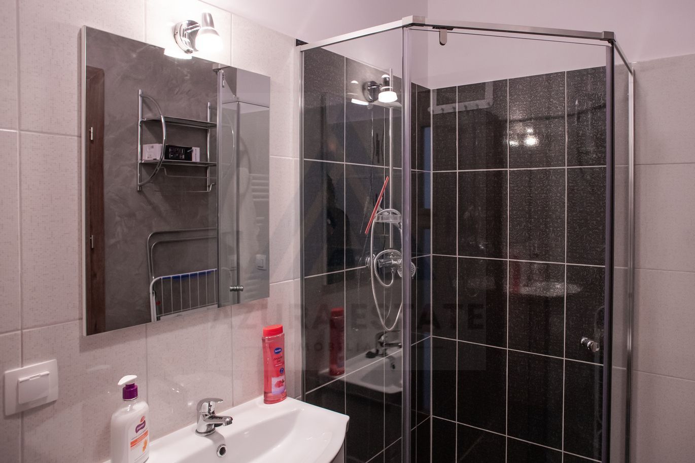 Apartament premium 2 camere balcon si loc de parcare in City Residence - Poză 6