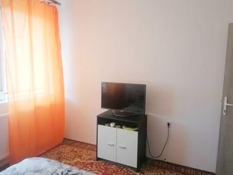 Apartament cu 2 camere de închiriat – Zona Centrală, Str. Domnească - Poză 6