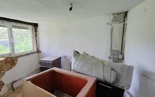 Casă cu teren generos în Dărmănești, DB– oportunitate pentru locuit/investitie - Poză 15