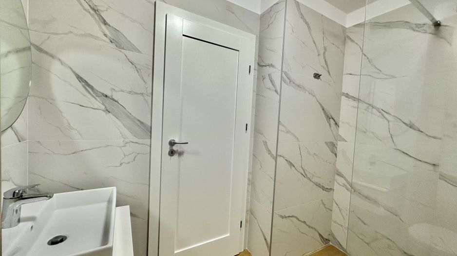 Apartament cu 3 camere decomandat de inchiriat, Urban Plaza - Poză 15