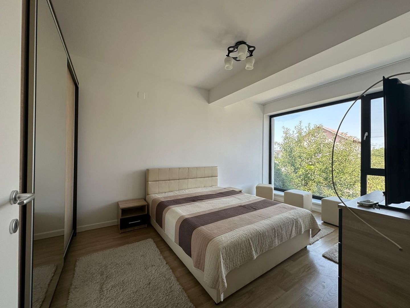 Prelungirea Ghencea – Casă spațioasă, mobilată și utilată, în complex - Poză 5