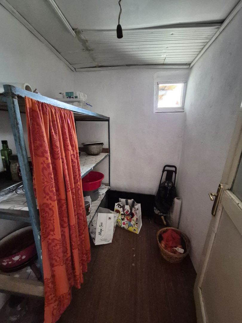 Casa batraneasca+anexa+garaj+961.07 mp teren intravilan Otopeni - Poză 20