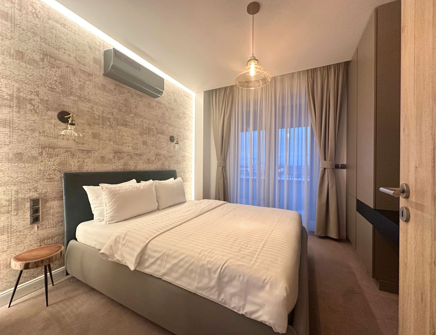 Penthouse de LUX 4 camere cu terasă spectaculoasă de 122 mp + jacuzzi - Poză 12