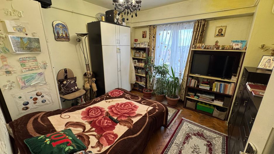 Decomandat si spatios - Poză 5