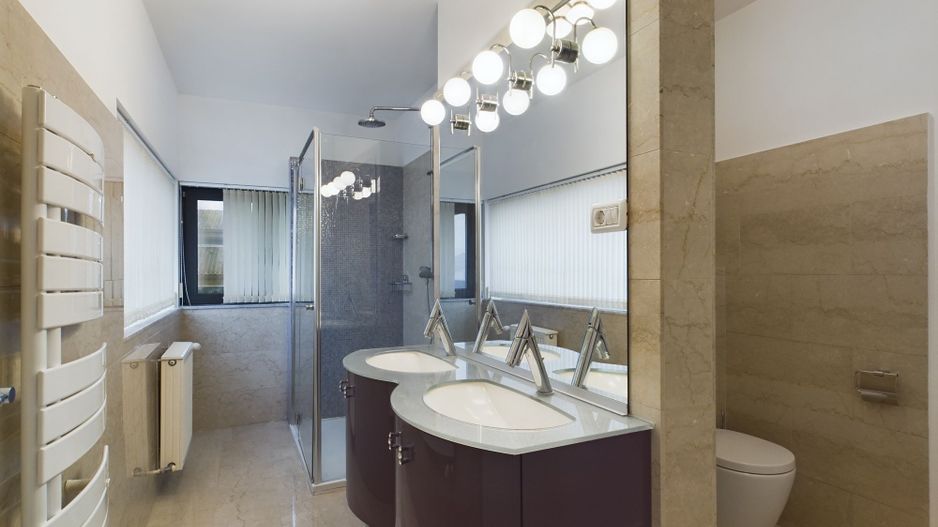 Vilă de lux cu două locuințe, în Dumbrăvița – Locație Excelentă! - Poză 34