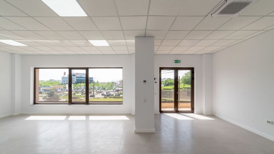 Spațiu comercial generos – 160 mp – poziție premium pe Craiovei! - Poză 8