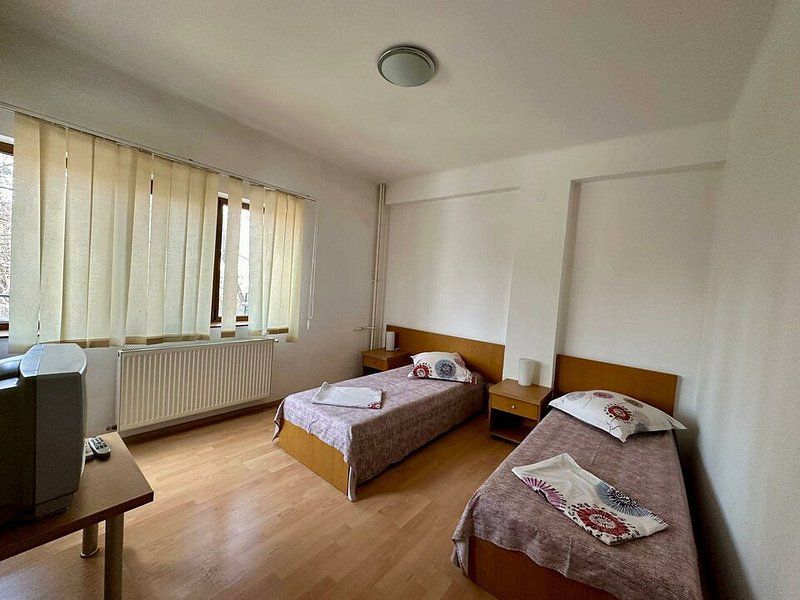 Super ocazie! Imobil în Stațiunea Mamaia-Cazino - Poză 24