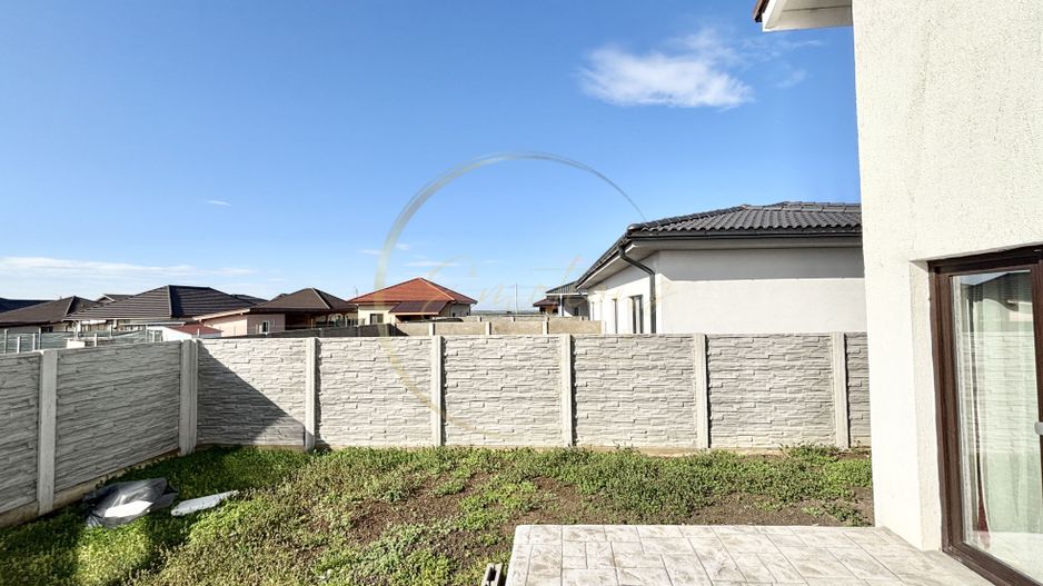 1/2 Duplex modern în Sânandrei — 86 mp utili, 222 mp teren - Poză 14