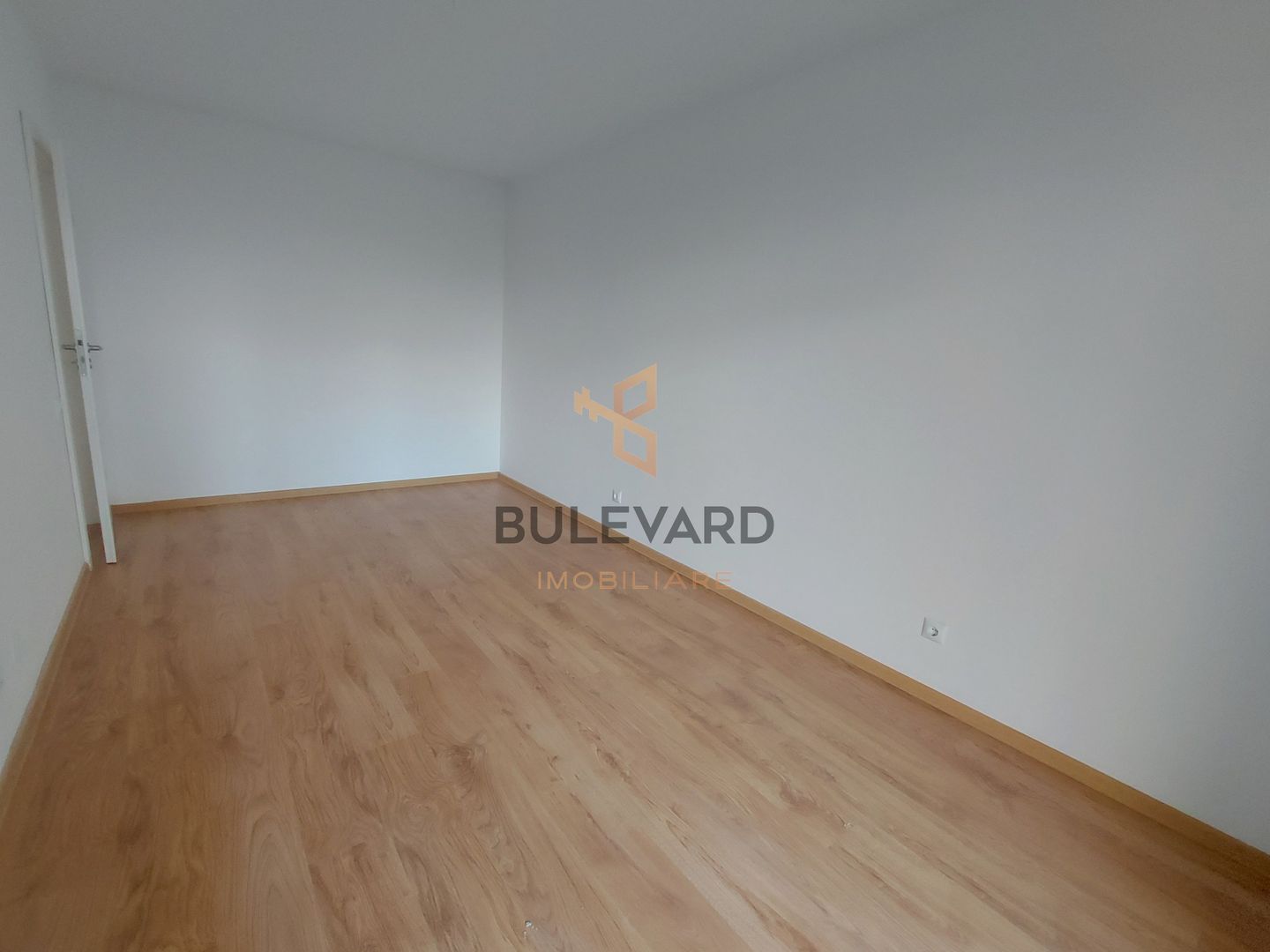 Apartament cu 3 camere+gradina de 35 mp! - Poză 5