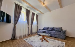 Casă individuală complet renovată, situată în centrul istoric al Brașo - Poză 11