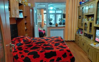 Garsonieră etaj 1, zonă Mall – mobilată și utilată, 28 mp - Poză 4