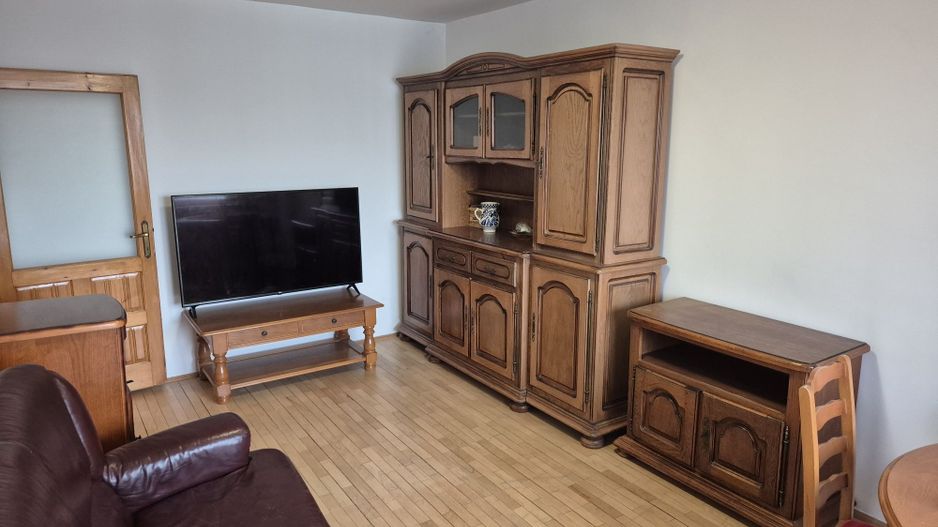 De inchiriat apartament 3 camere, zona Mosilor - Poză 1