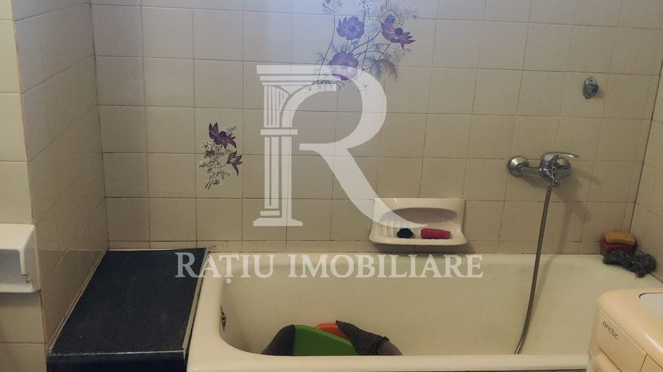 Apartament cu 3 camere de închiriat | Centrul Civic | Oradea - Poză 3