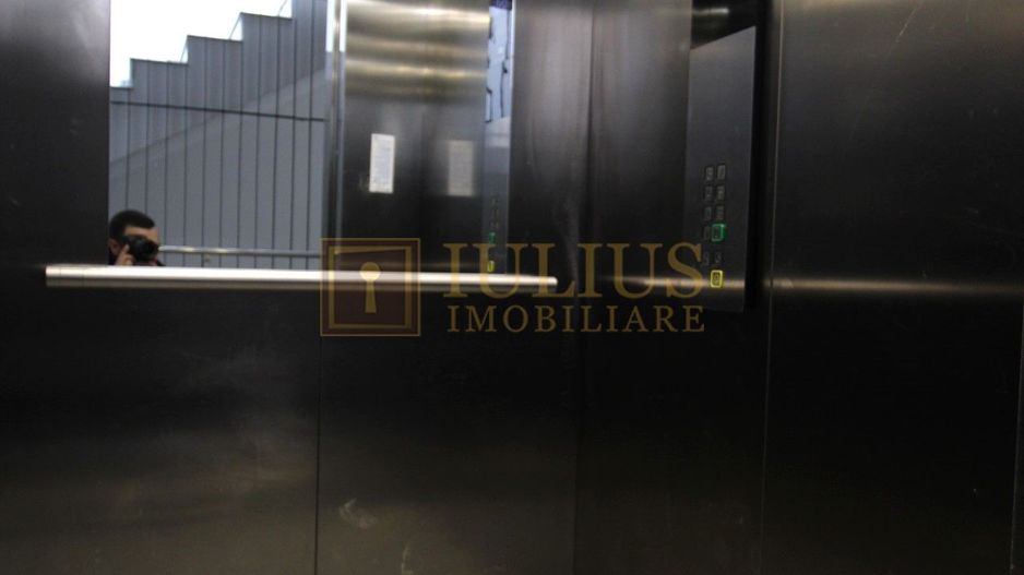 Complex URANUS PLAZA, zona Soarelui; rulouri electrice. - Poză 19