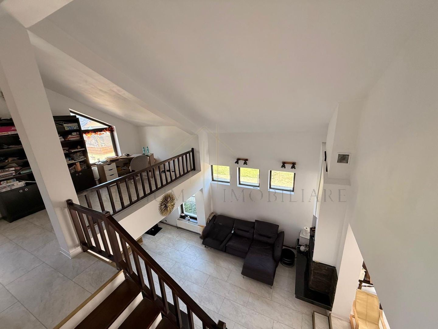 Casa de Vânzare la 4 km de Onești - Poză 7