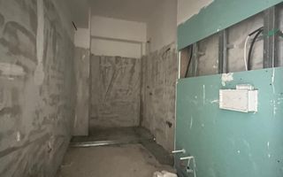 Studio | Dem Radulescu- Ostroveni | Bloc intabulat - Poză 3