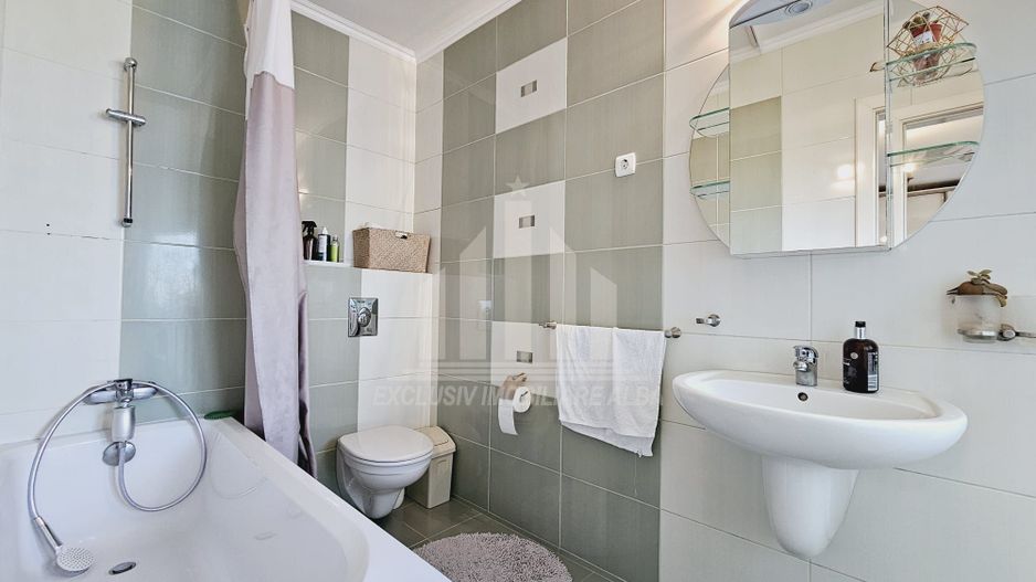 Casa individuala | Pensiune | 550 mp | 1100 mp teren | Cetate - Poză 12