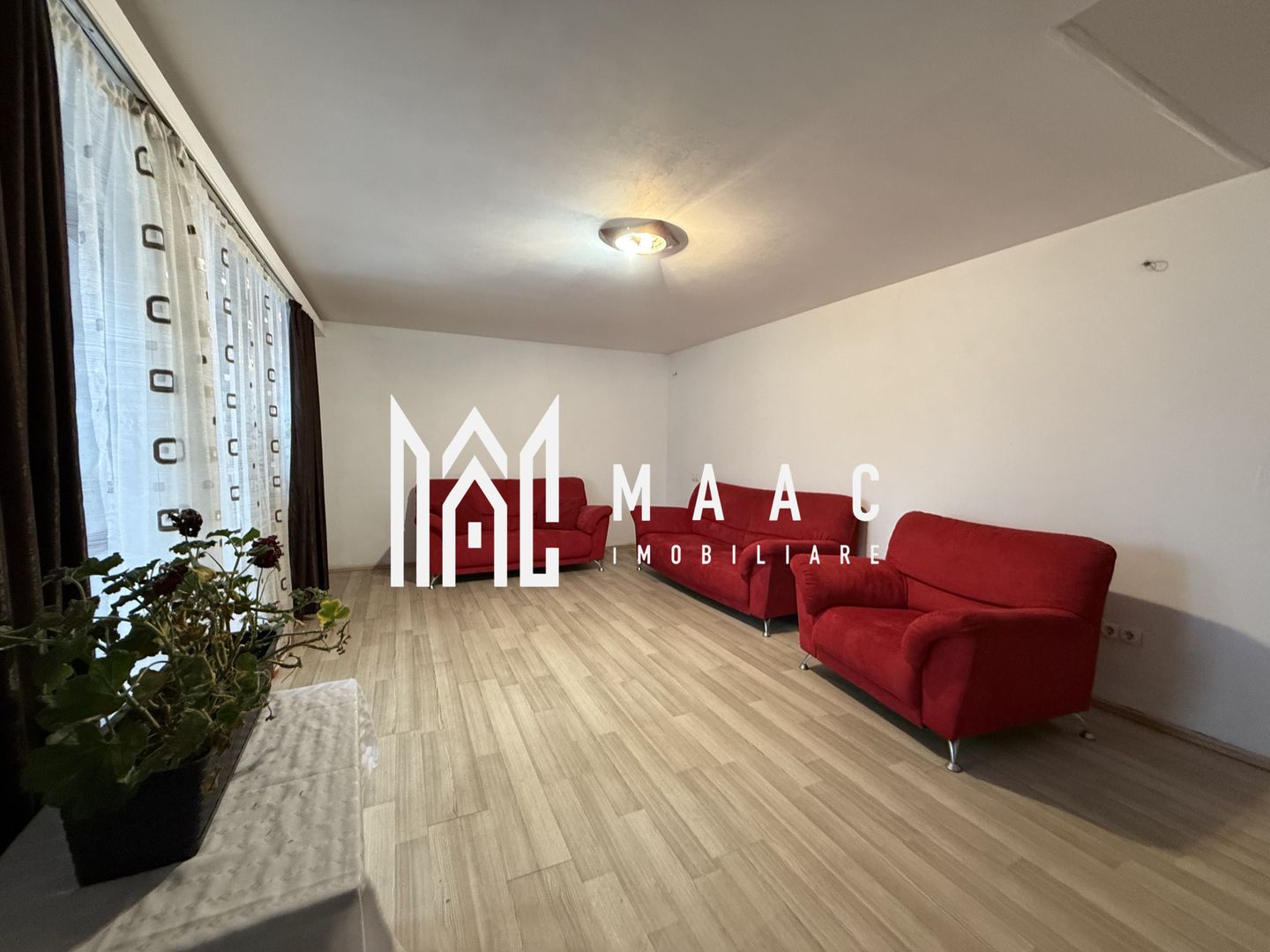 Casa individuala | 7 Camere cu baie proprie | Promenada - Poză 11