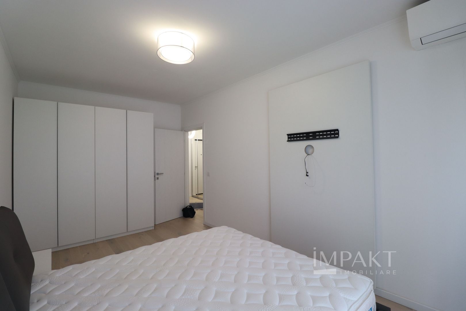 2 camere superbe, bloc nou, in spate la The Office! - Poză 5