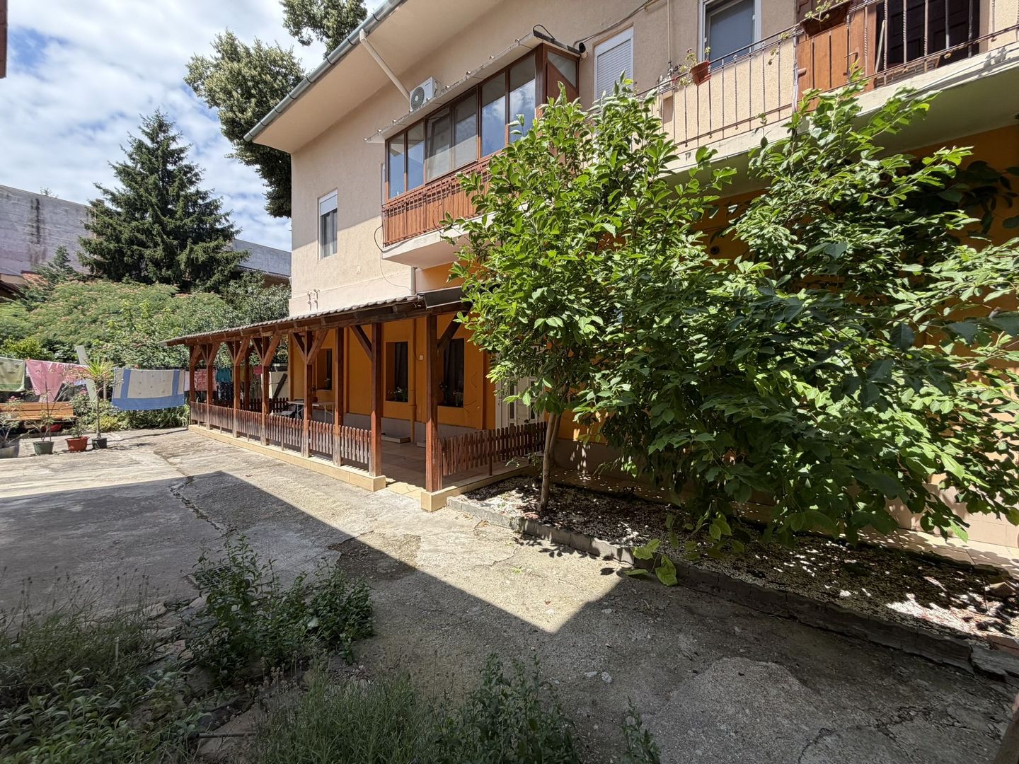 Apartament 2 camere cochet, renovat, curte ingrijita-Piata Catedralei - Poză 2