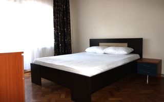 ideal pentru cuplu, studenti, la 8 minute de Complex, centrala proprie - Poză 1