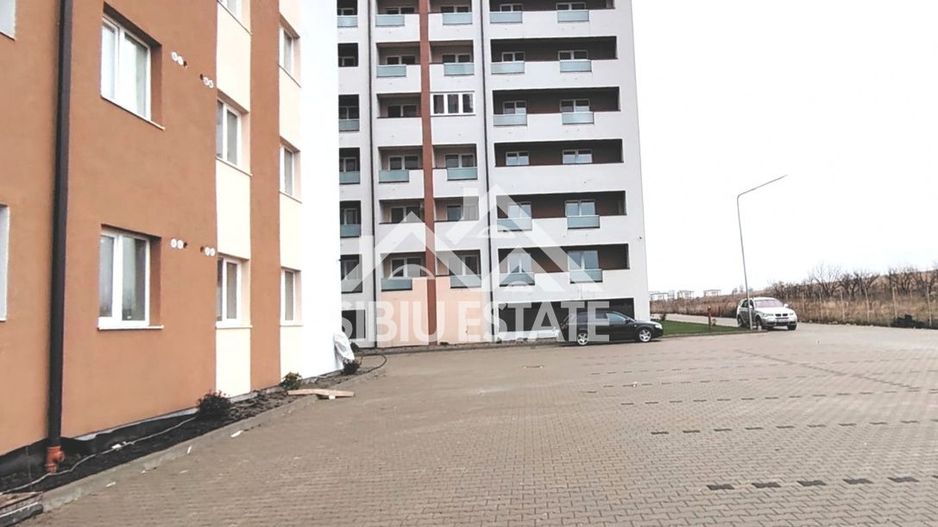 Apartament nou 3 camere, 2 bai Sibiu - Poză 1