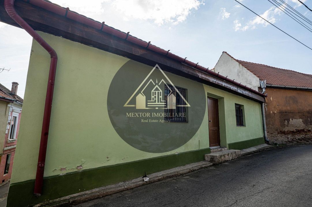 Magazin LA CHEIE pe Str Corso - Poză 4