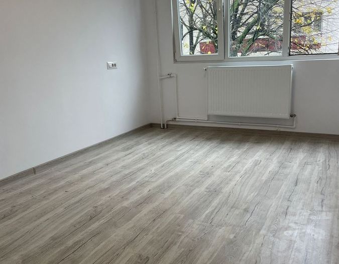 Apartament 3 camere-72mp/renovat/Berceni langa metrou - Poză 11