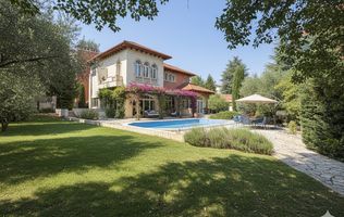 Vânzare teren 1484 mp Șoseaua Nordului  și vilă  renovabila