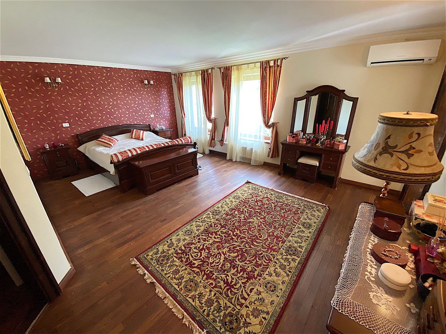 Casa in stil clasic zona Ghiroda - Poză 7